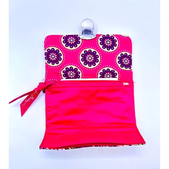 Vera Bradley Quick Swipe‎ ID in Very Berry Paisley - Picture 4 of 5